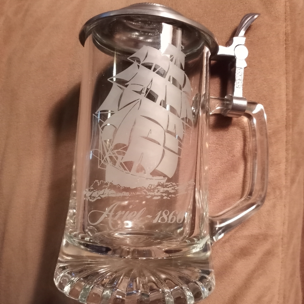Glass Stien Sail boat Ariel 1866 with lid.